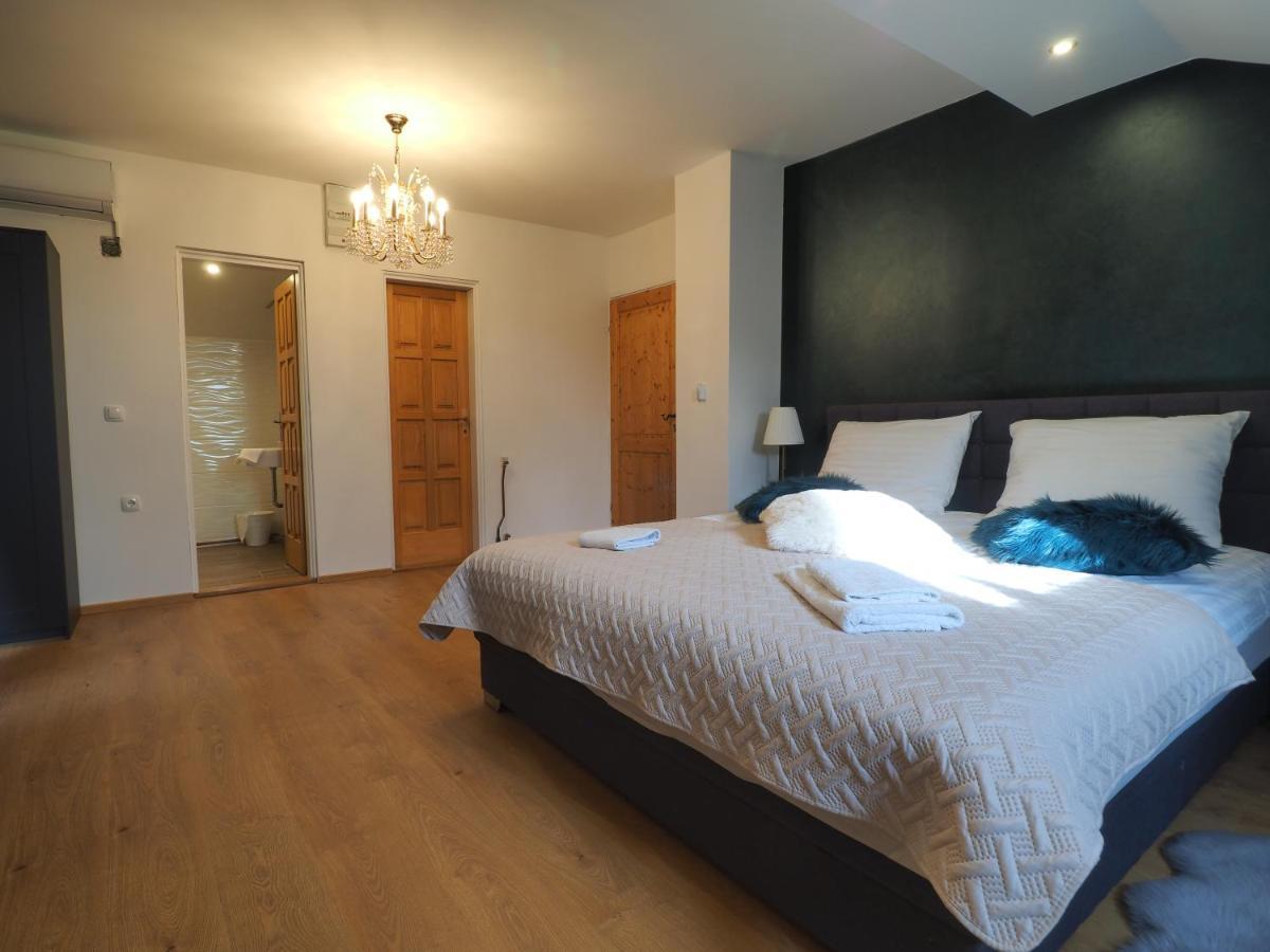 Guest House Sara Latin Екстер'єр фото