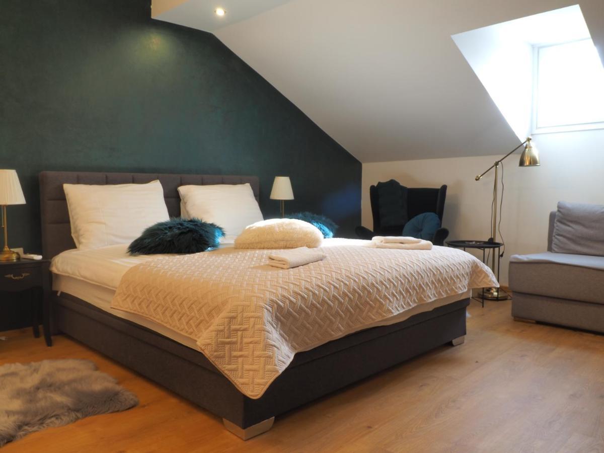 Guest House Sara Latin Екстер'єр фото