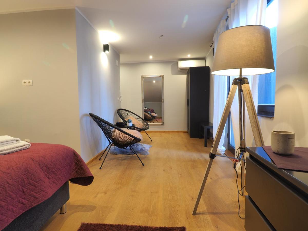 Guest House Sara Latin Екстер'єр фото