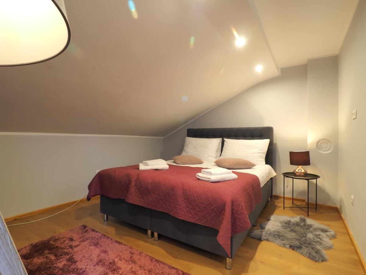 Guest House Sara Latin Екстер'єр фото