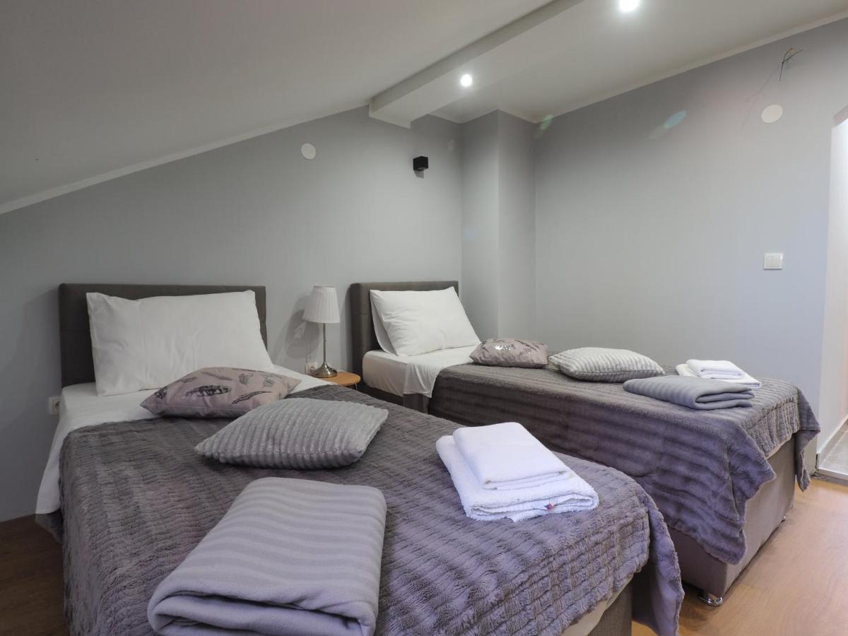 Guest House Sara Latin Екстер'єр фото