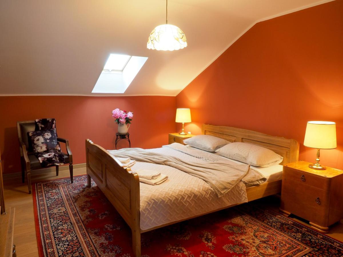 Guest House Sara Latin Екстер'єр фото